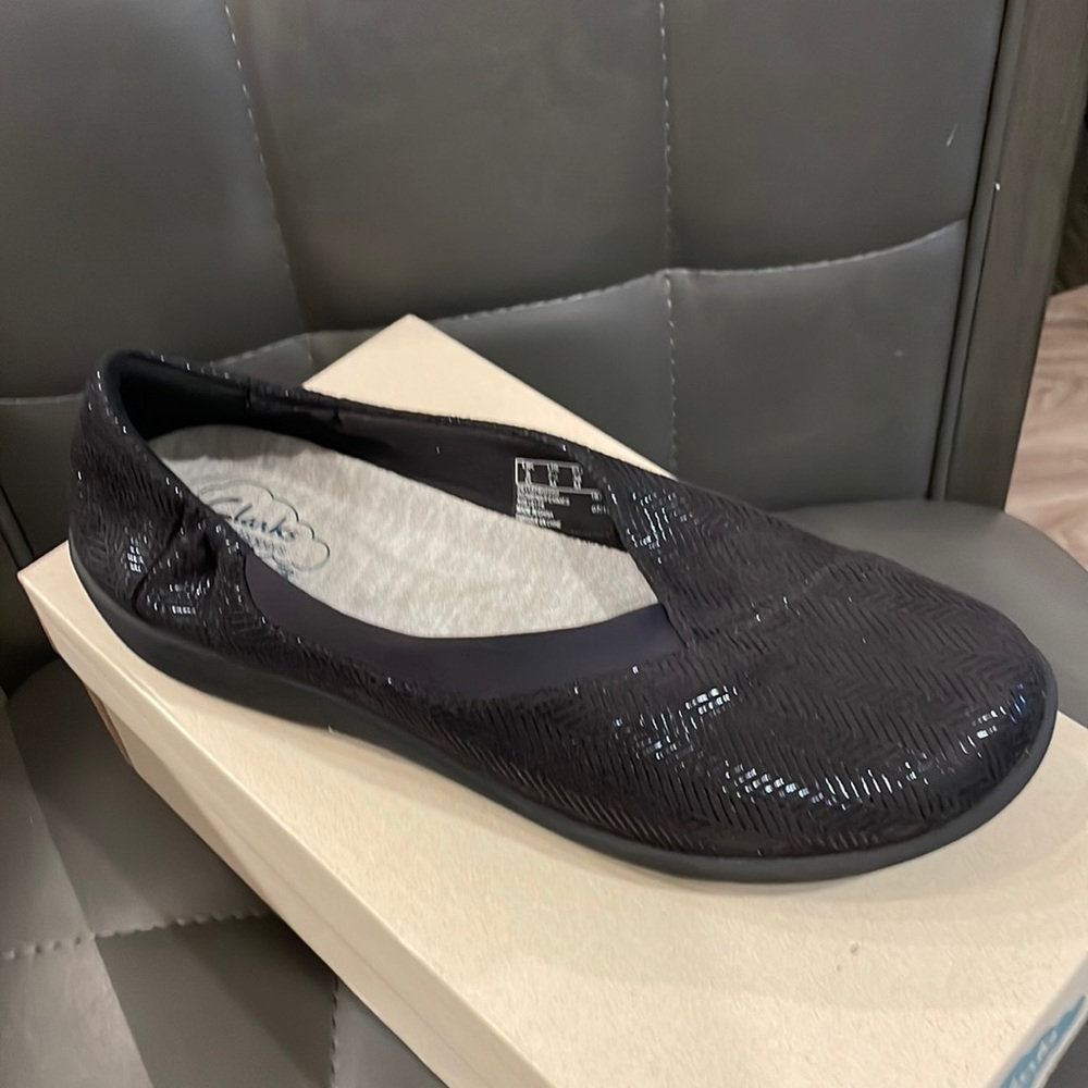 *Clarks slip on shoe